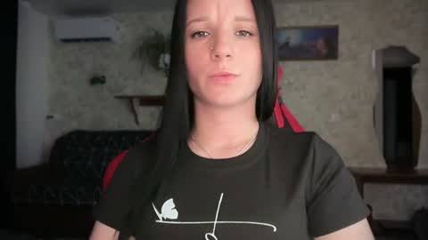 Sweet Shy online show from August 14, 8:45 pm