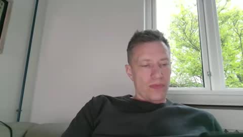 sweetsinner83 online show from May 18, 6:08 pm