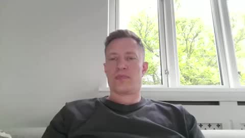 sweetsinner83 online show from May 20, 6:53 pm