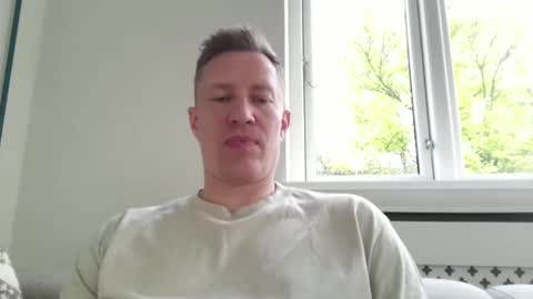 sweetsinner83 online show from May 21, 6:31 pm