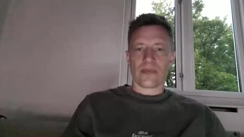 sweetsinner83 online show from May 26, 8:21 pm