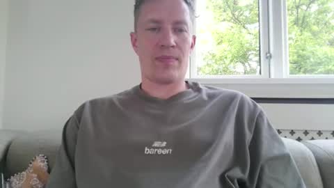 sweetsinner83 online show from May 27, 6:54 pm