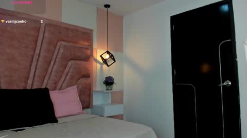 sweetsinner__ online show from August 3, 2:46 pm