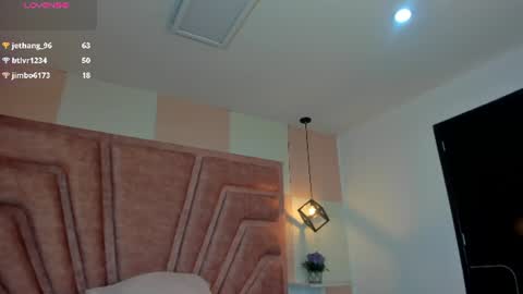 sweetsinner__ online show from August 12, 3:47 pm