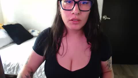   Sophie   online show from May 26, 9:16 pm