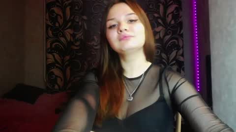 SweetTChloe online show from April 15, 2:35 pm