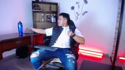 Jei  online show from July 27, 6:35 pm