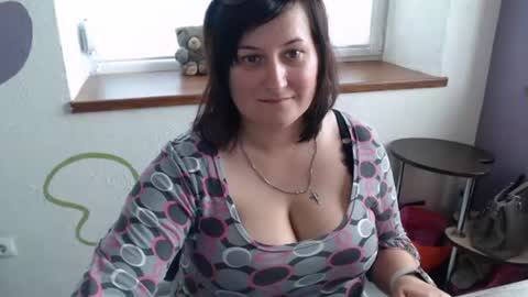 Milena online show from August 4, 8:11 am