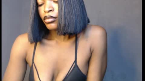 sweetxxboobsx online show from August 8, 10:15 am