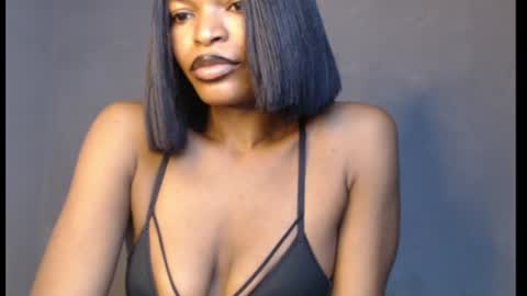 sweetxxboobsx online show from August 14, 4:32 pm