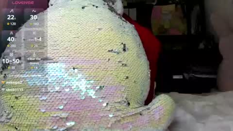 Mia online show from August 10, 10:11 pm