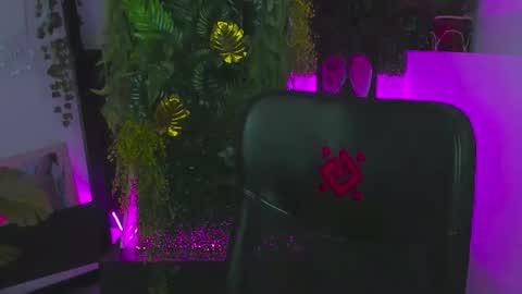 Emily online show from July 21, 6:38 am