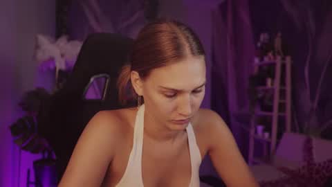 Emily online show from August 2, 6:09 am