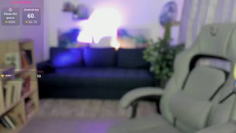 Emily online show from August 7, 1:55 pm