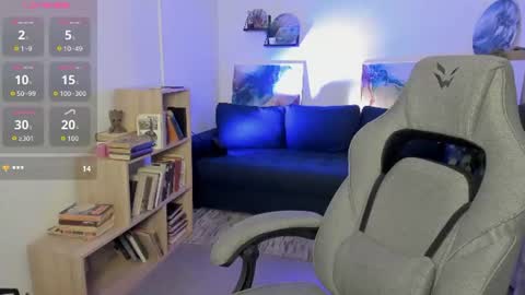 Emily online show from August 7, 5:13 pm