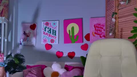 Emily online show from August 10, 10:27 am