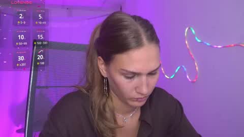 Emily online show from August 11, 11:12 am