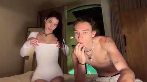 Kate and Sammy online show from August 9, 2:40 pm