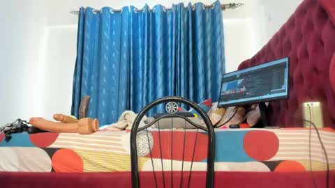 sweety_shawtys online show from August 14, 8:07 am