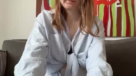 Lily online show from July 29, 3:19 pm
