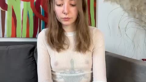 Lily online show from August 1, 3:40 pm