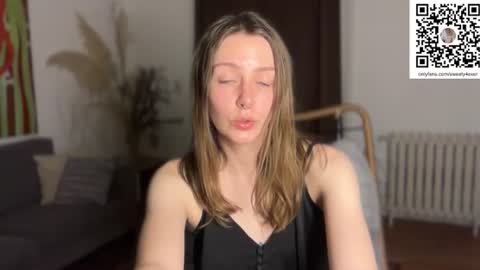 Lily online show from August 11, 12:01 am
