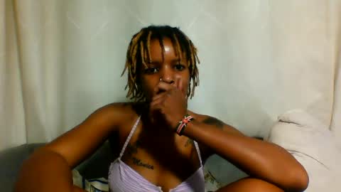 sweetz_candice online show from August 2, 1:01 am