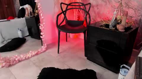 Your dream online show from July 25, 4:05 am