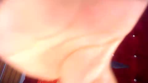 swettsunshinefon online show from August 14, 7:50 pm