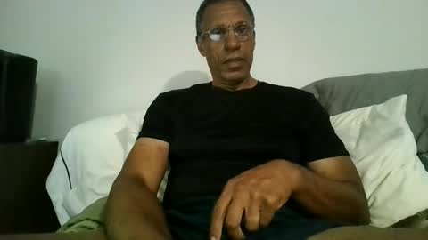 swimmerbod2495 online show from June 21, 4:19 pm