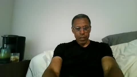 swimmerbod2495 online show from June 21, 9:15 pm