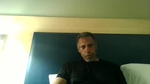 swimmerbod2495 online show from June 26, 8:06 am