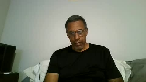 swimmerbod2495 online show from June 29, 2:15 am