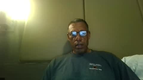 swimmerbod2495 online show from July 26, 6:51 am