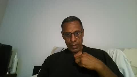 swimmerbod2495 online show from August 1, 1:11 am