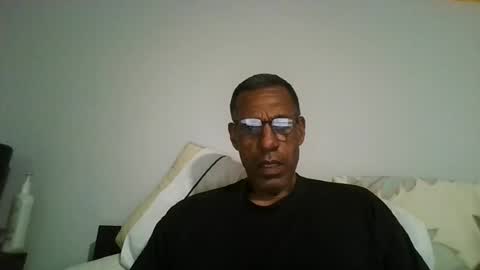 swimmerbod2495 online show from August 1, 6:41 am