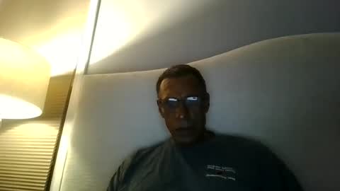 swimmerbod2495 online show from August 8, 2:22 am