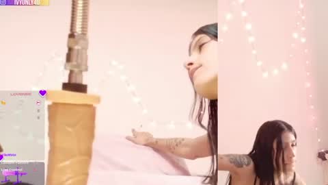 Ivyonly4u online show from August 14, 2:43 pm