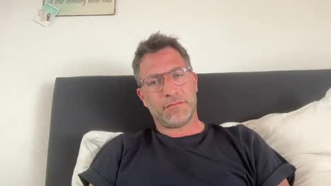 Luca and Kira online show from May 3, 10:42 am