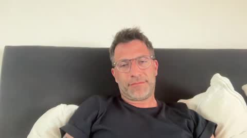 Luca and Kira online show from May 3, 11:48 am