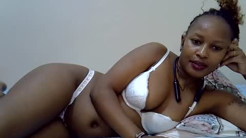 swt_bby online show from August 14, 7:28 pm