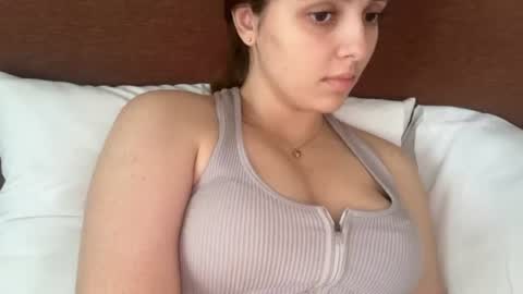 Sylvia online show from July 28, 3:29 pm