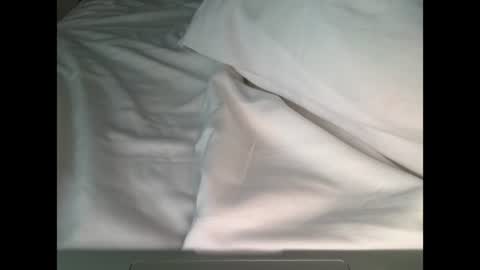 Sylvia online show from August 8, 3:34 pm