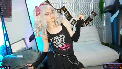Sylvie online show from August 2, 2:18 am