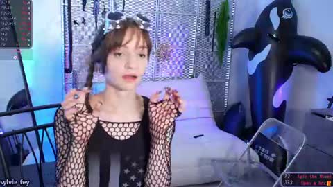 Sylvie online show from August 9, 4:24 am