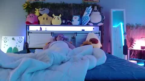Jennah online show from July 31, 10:15 pm