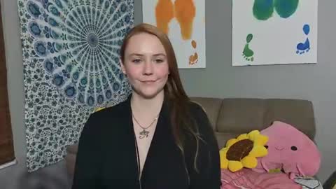 Jennah online show from August 13, 4:15 am
