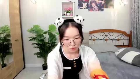 Yuki online show from August 9, 3:46 pm