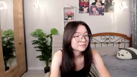 Yuki online show from August 11, 2:08 pm