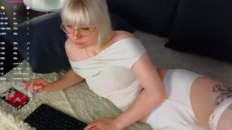 Dani she online show from August 13, 7:28 pm